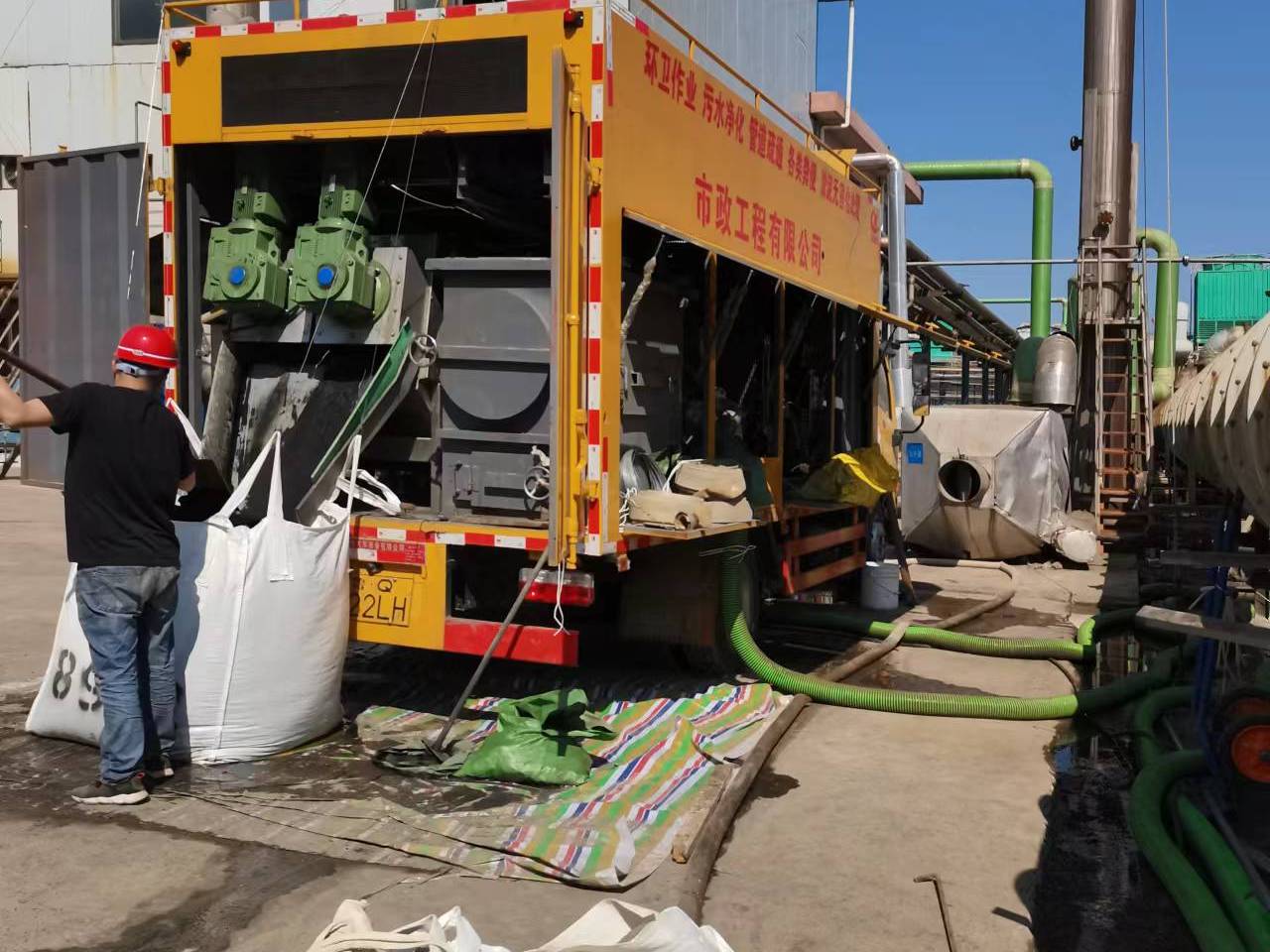 六安淤泥压干处理